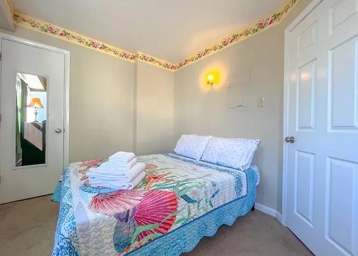 Ocean Views And Just Steps To The Beach! Ferienhaus