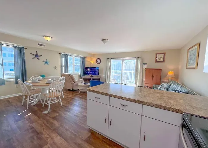 Ocean Views And Just Steps To The Beach! * Ocean Stadt