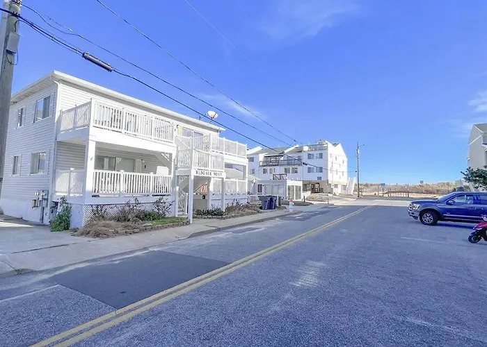 Ocean Views And Just Steps To The Beach! * Ocean Stadt