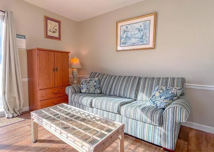 Ocean Views And Just Steps To The Beach! *
