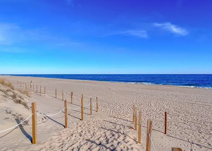 Ocean Views And Just Steps To The Beach! Ferienhaus *