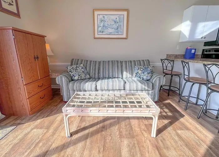 Ocean Views And Just Steps To The Beach! *