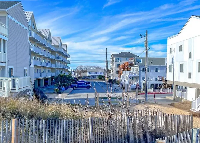 Ocean Views And Just Steps To The Beach! Ferienhaus *